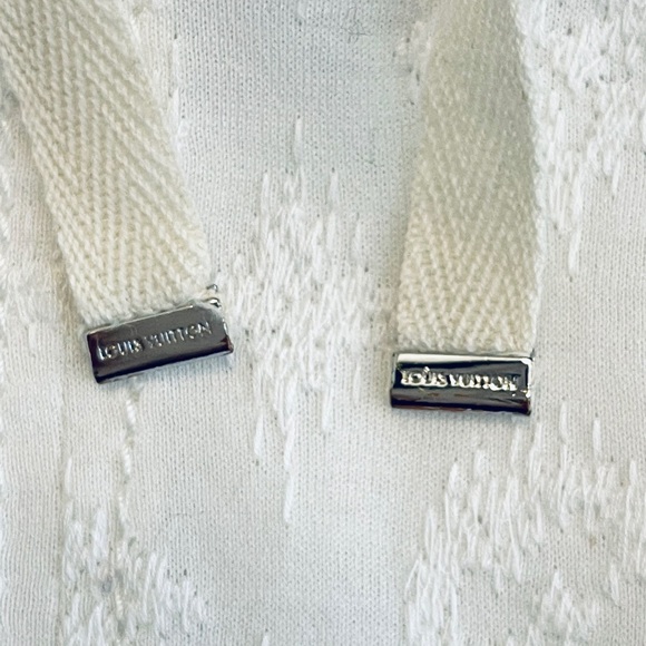 AUTHENTIC LOUIS VUITTON TOP - Picture 5 of 7